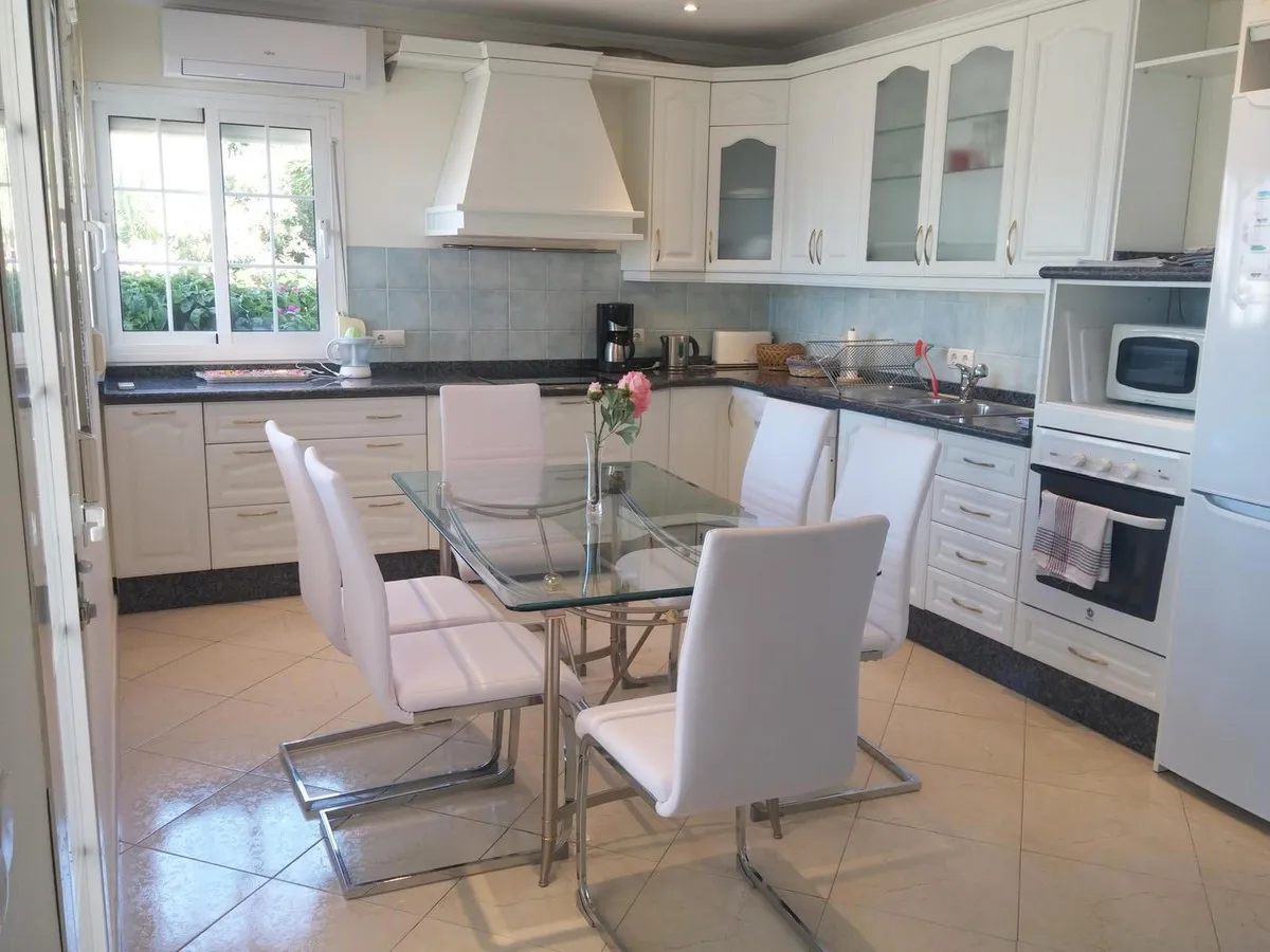 4e41e3d1-a6ec-44fe-8a0b-f039f66abfa9