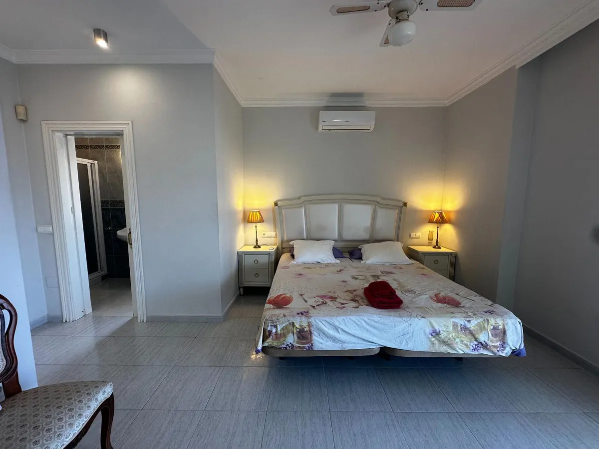 e4af9c8c-eb22-4bbb-be46-a65dfe9ee925