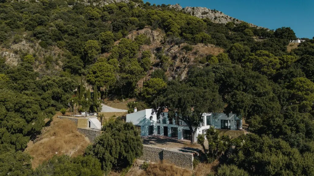 9d143c54-491e-43c1-abfc-778e6ac32eea