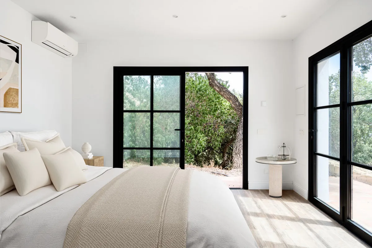 b9d81560-8f71-42f0-ac5f-75c396cff7d5