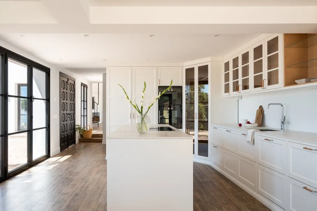 c351d141-392e-457f-a633-3ae529272677