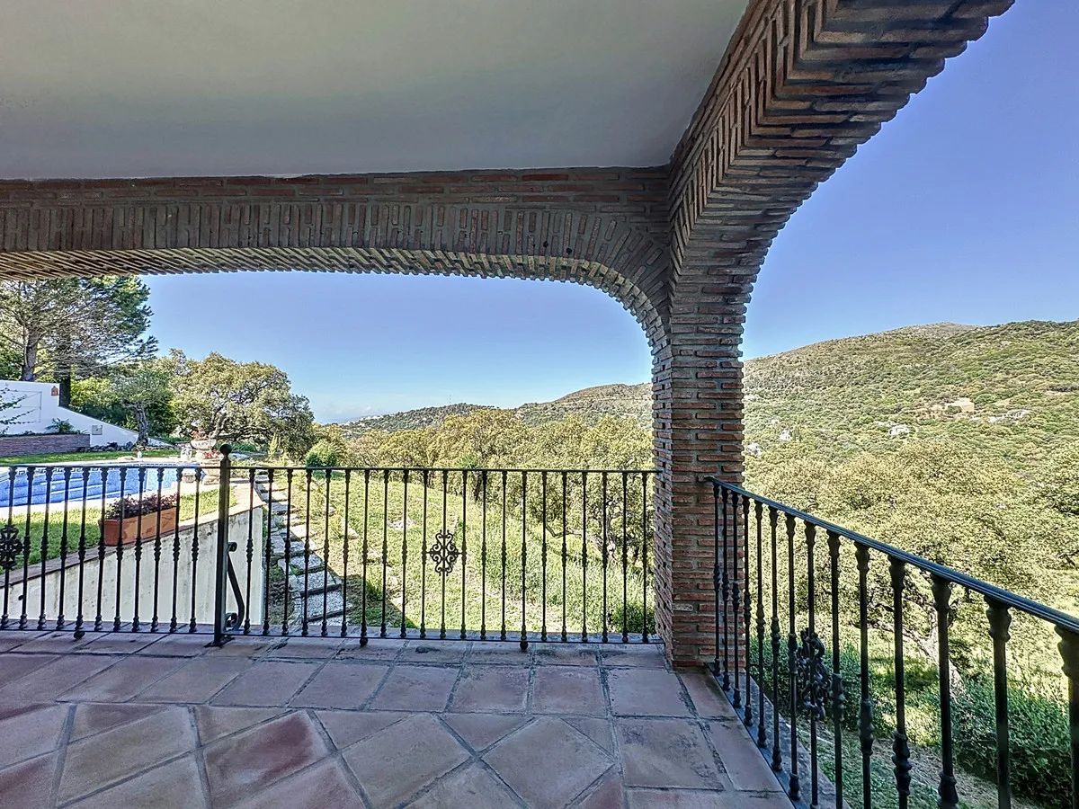 23107824-138f-48a8-86a0-dd80fdb6b986