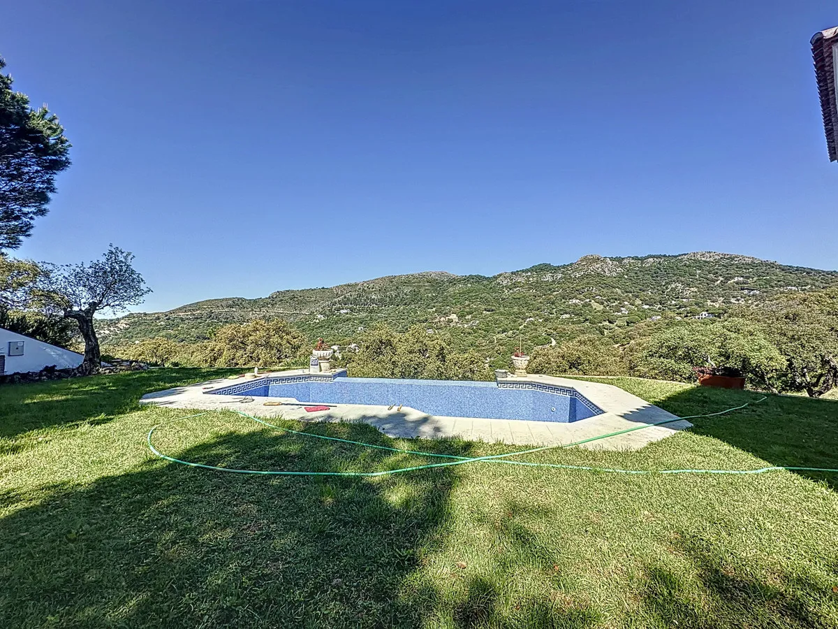 325c1750-7f2a-42a6-8bef-40936979492b