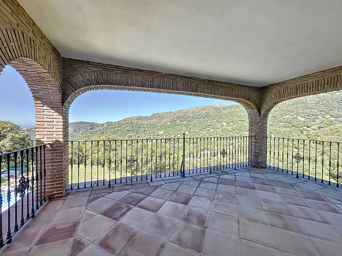 6b6043c2-4c74-4a55-9c9e-4eb7d280e468