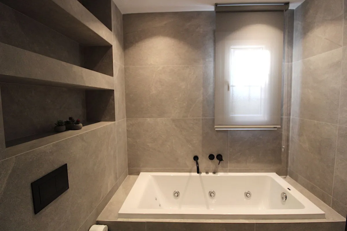 38148b7c-f04e-46b3-99fc-d1f1863f8be4