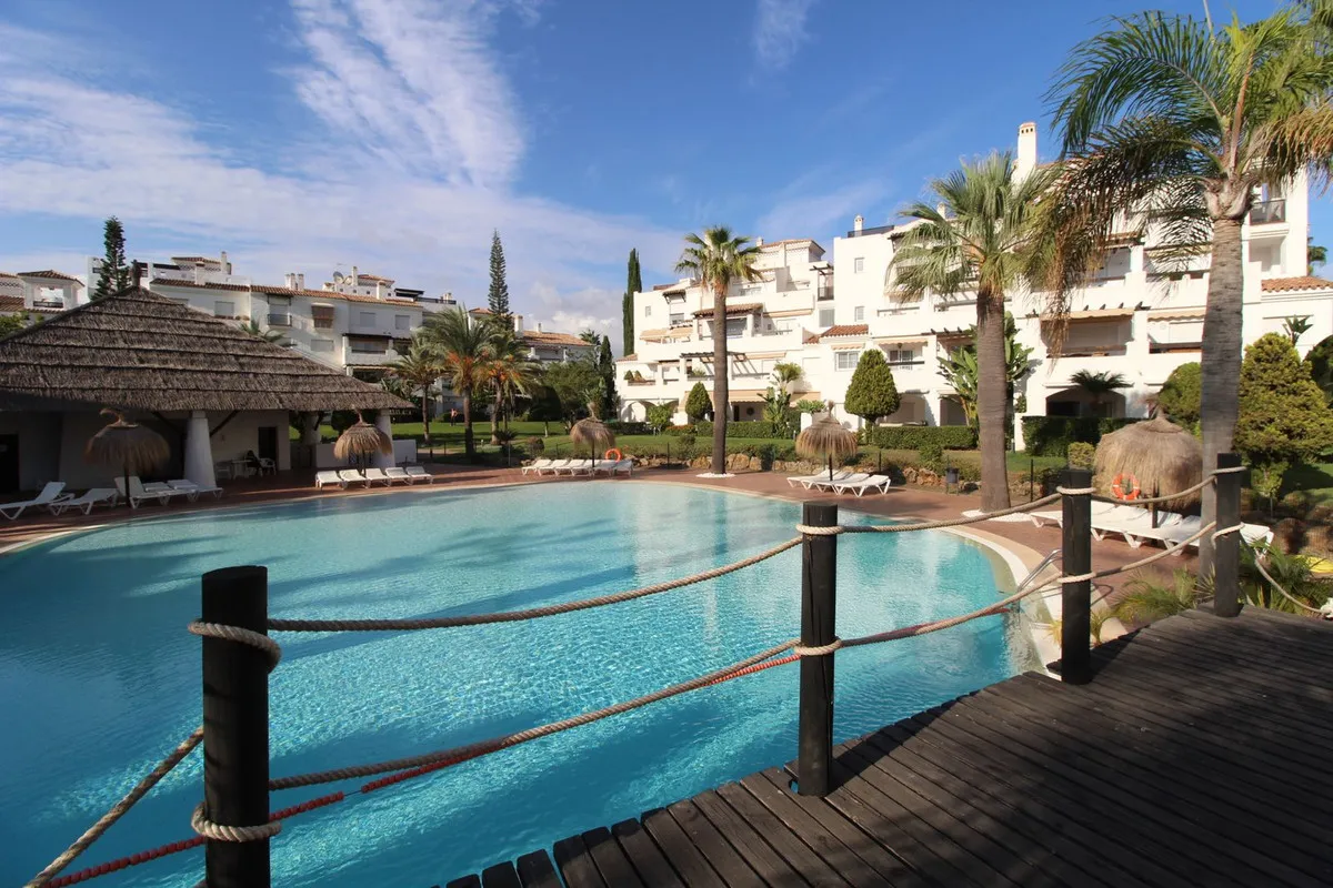 3c18652e-4117-4bf2-943a-a234f089a900