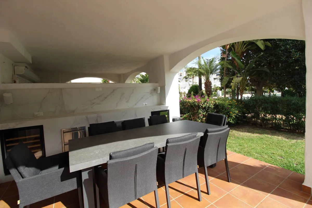 3d06c180-6bc6-4927-a5a7-da568bd72028