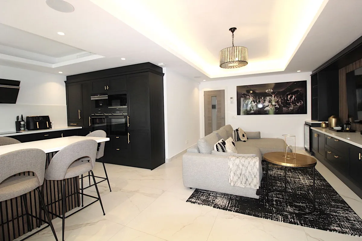 cc3066c4-d1ae-4e50-ad69-4bea4427d865