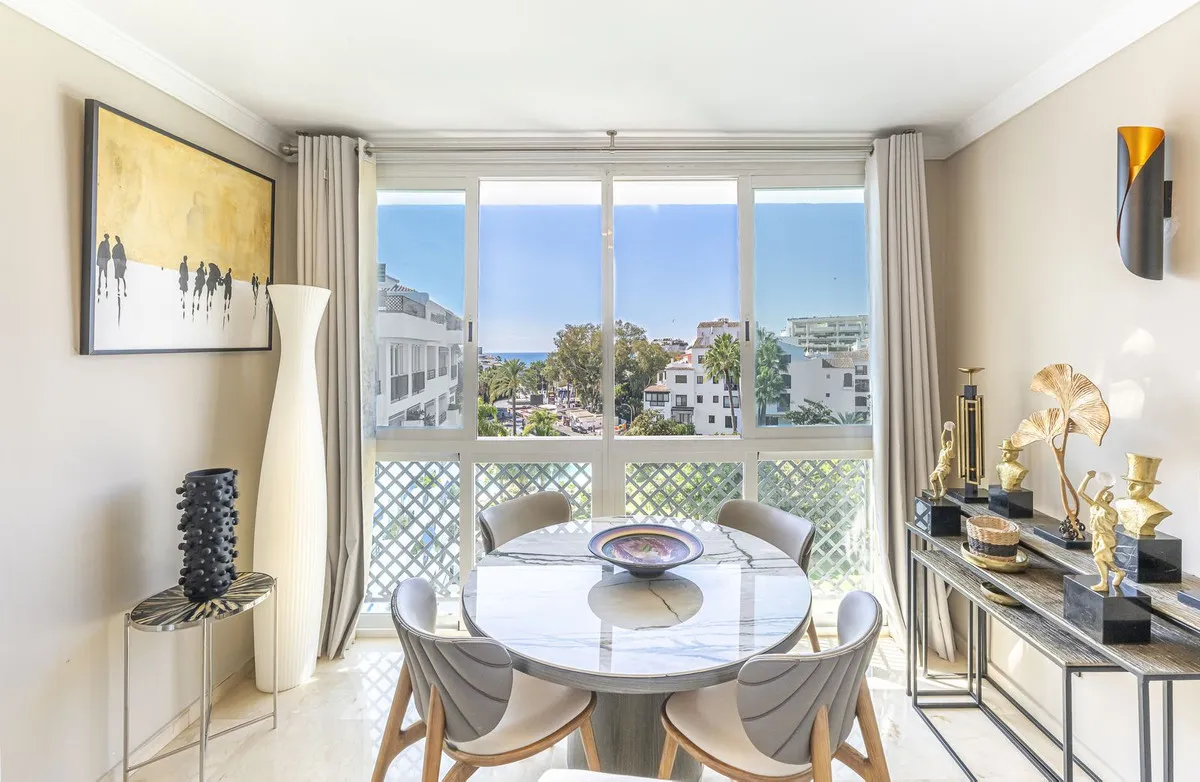 0b5ed63e-9e76-461a-ab88-90d74daf6b09