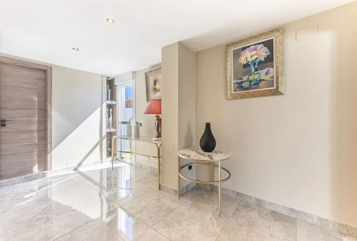 57850738-6a9f-41ec-bf78-4069123379ef