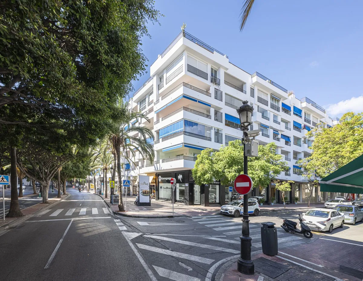 57e6b544-a492-4ca6-9294-79c2616c9e9b