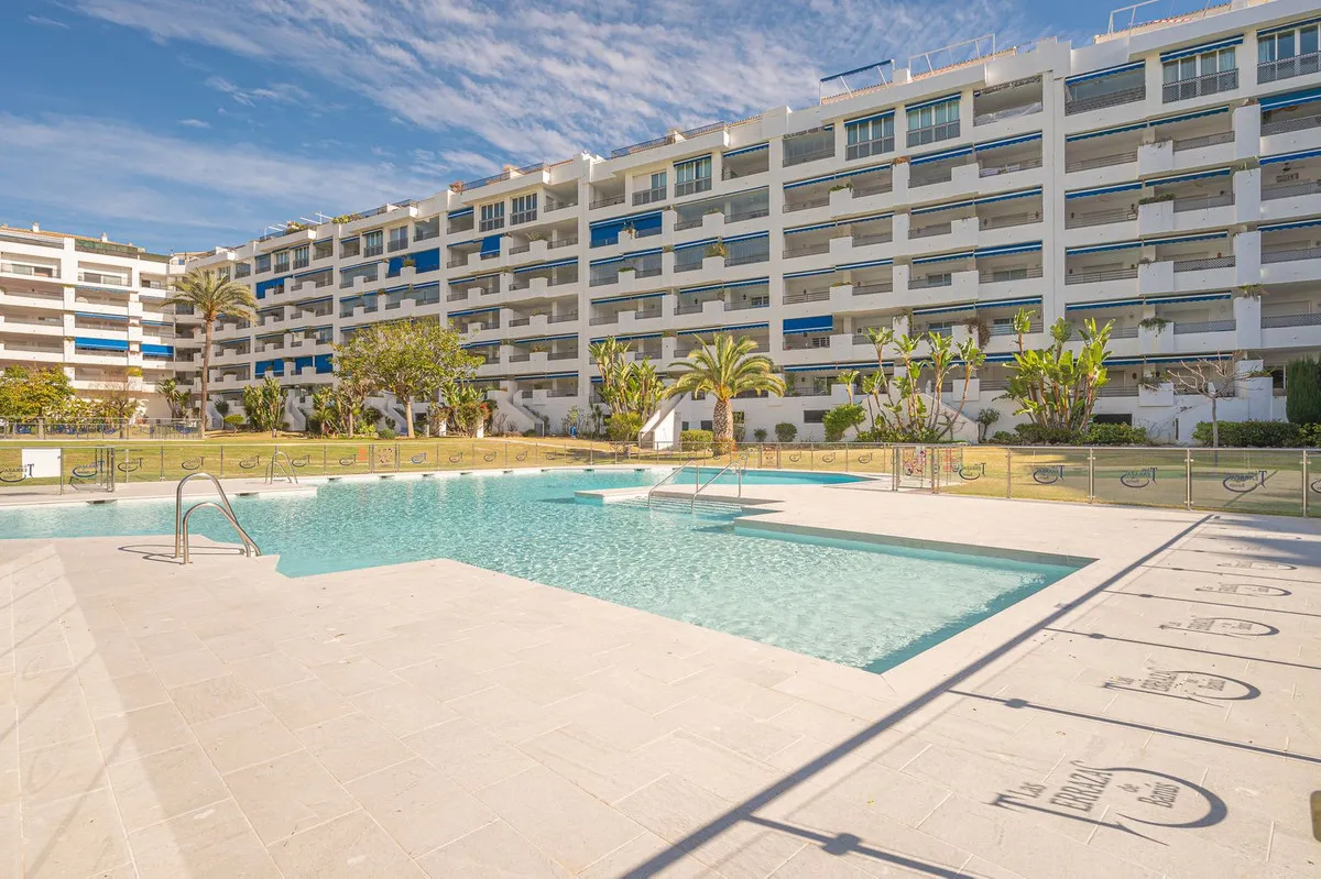 75751461-bfe3-4a74-a3f1-2e989a147049