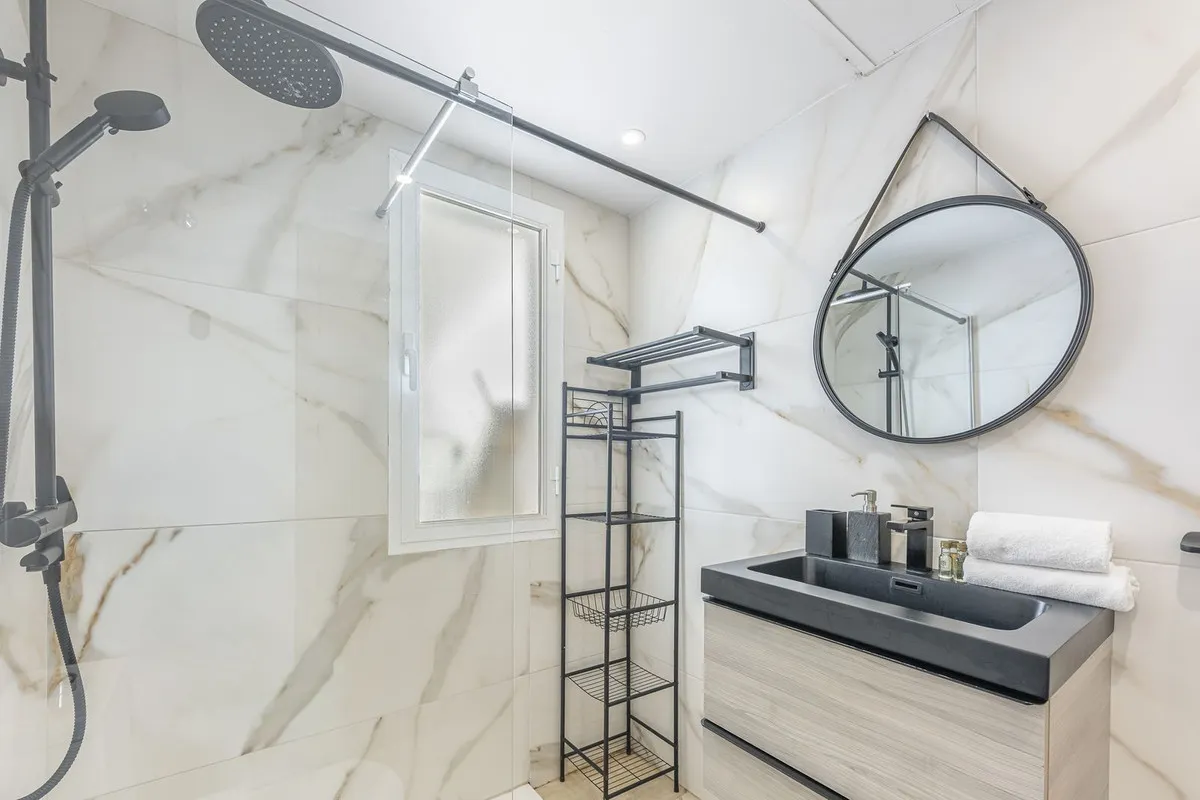 abf7428a-7c1a-4622-b0f4-2227aa25ab2f