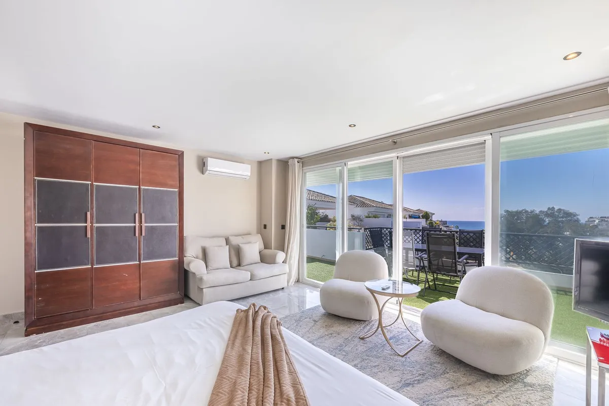 aefe7f97-b8ee-4f29-ad11-edfcaa42da23