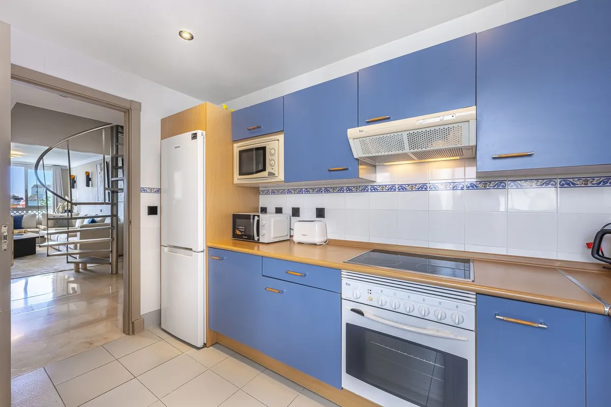 c1a51e5f-5828-41ff-a036-5b4c7f6e46b8