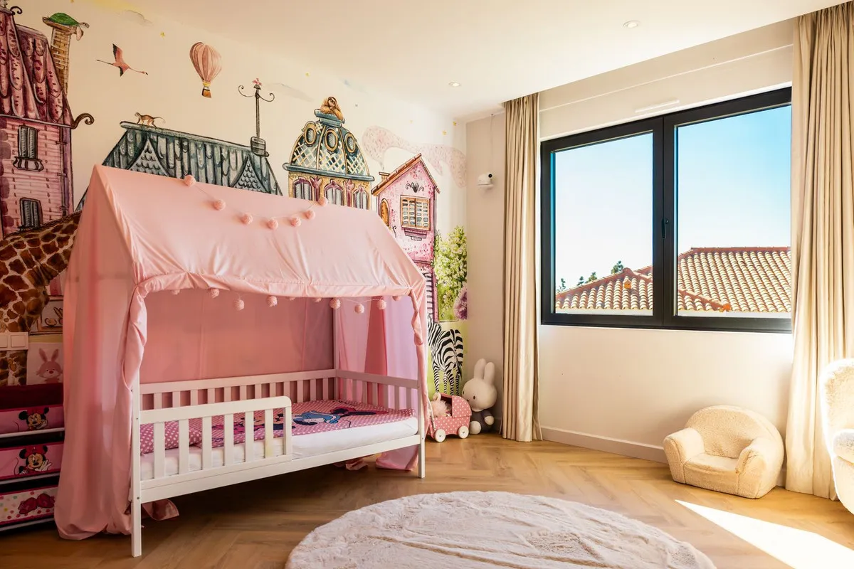 31cd3f99-af4d-4896-853f-5a3e02b68a06