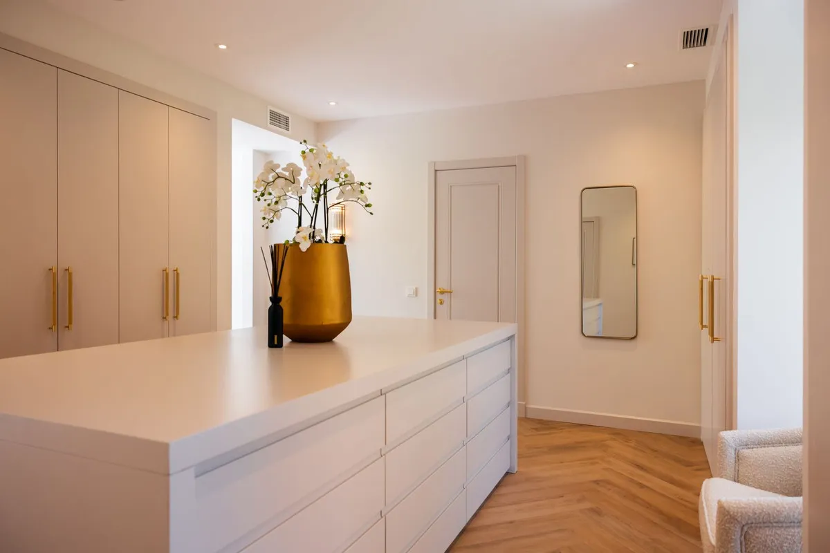 600ff869-32bc-460c-80c5-a412fe2e8f93