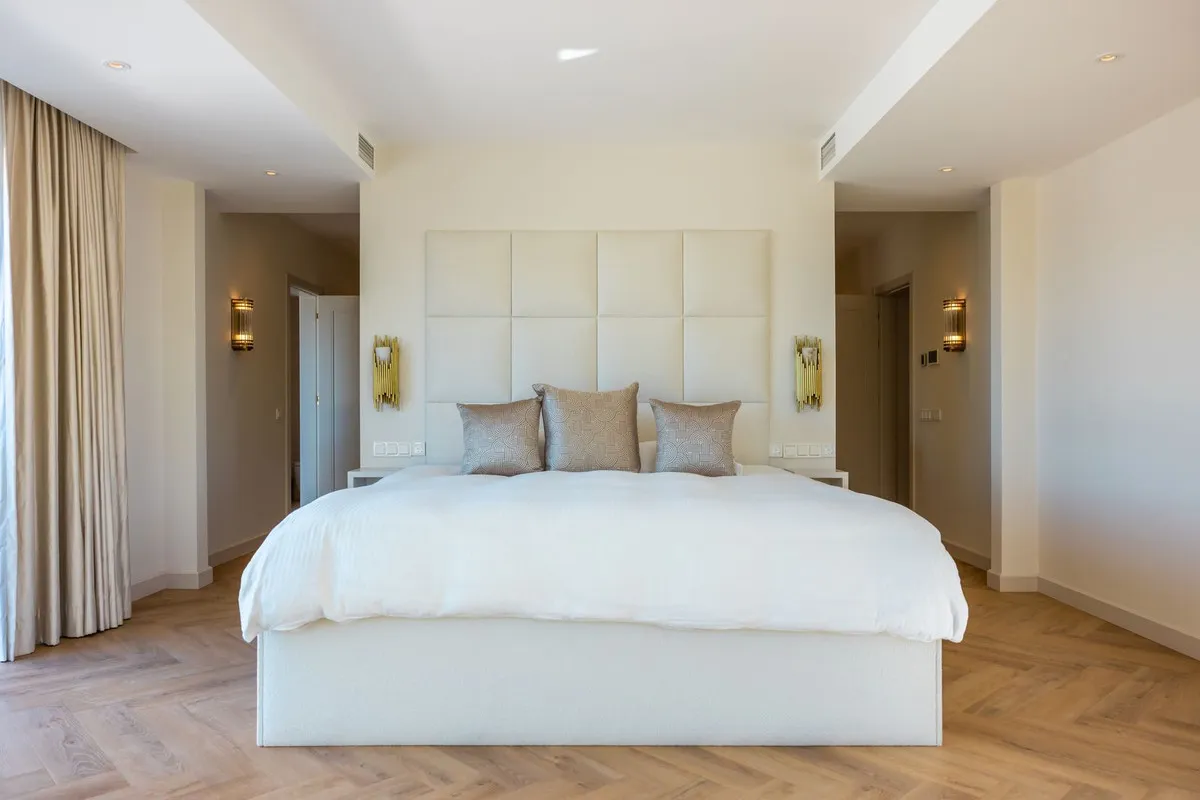 72fda49e-6417-4034-ae2a-e3290d087799