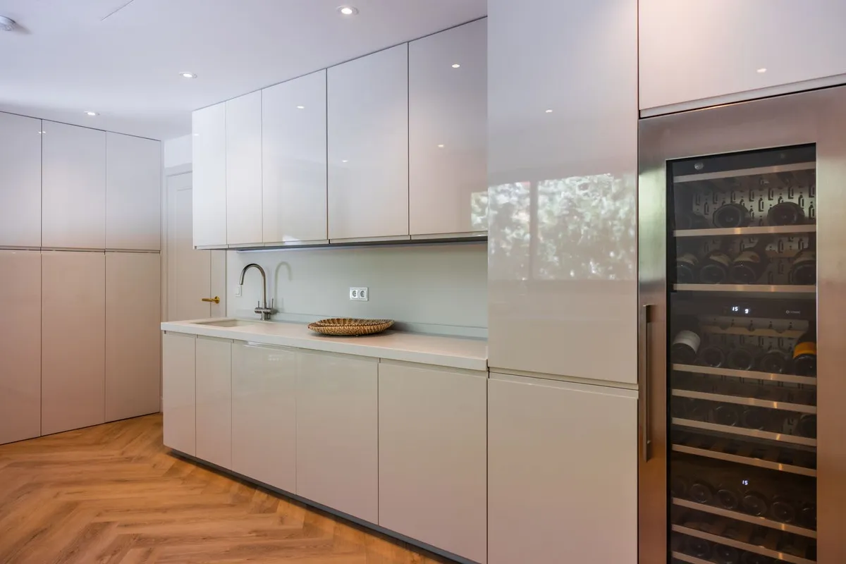 e643e8bc-86a4-49ea-b189-c8bdc835df9f