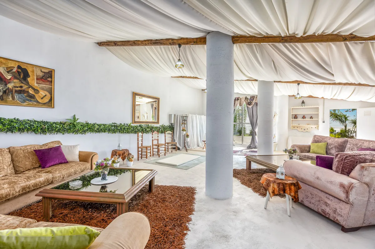 5b220758-a5e7-4f2c-be0c-90997255c842