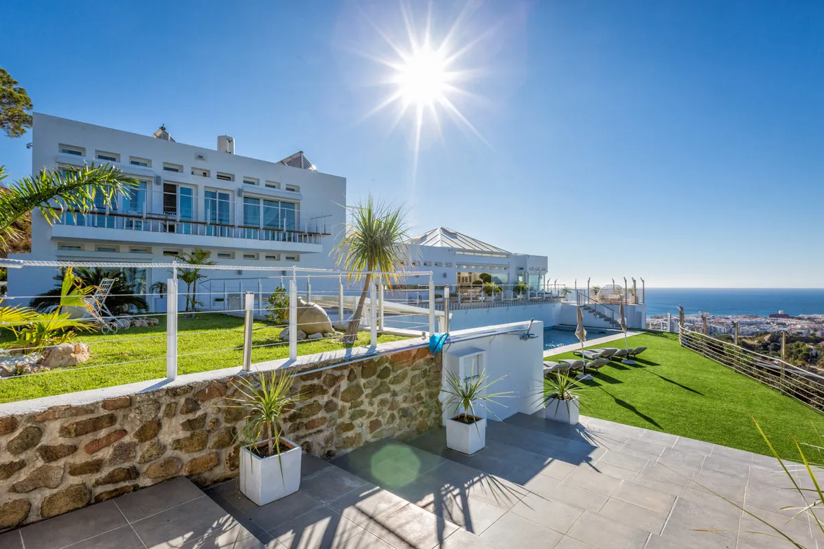 5c924d3e-d46c-44c3-a542-afe9cafe38f1