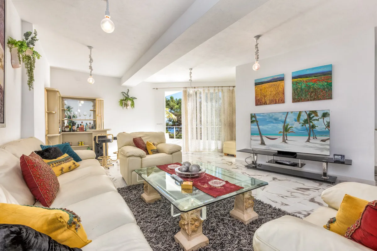 cc0ca44e-b9ff-4fa0-a8fc-4490deb703bf