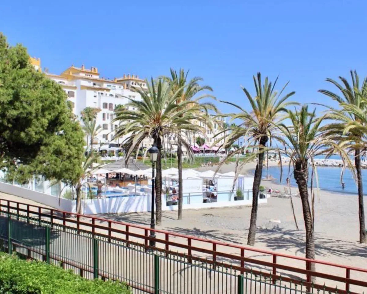 5c1bb164-6c4e-4917-8aca-af8ab5881230