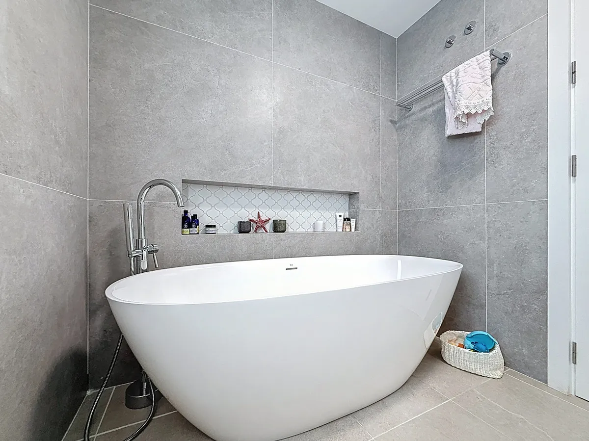 14138e47-c270-4357-9bff-567f2758d68c