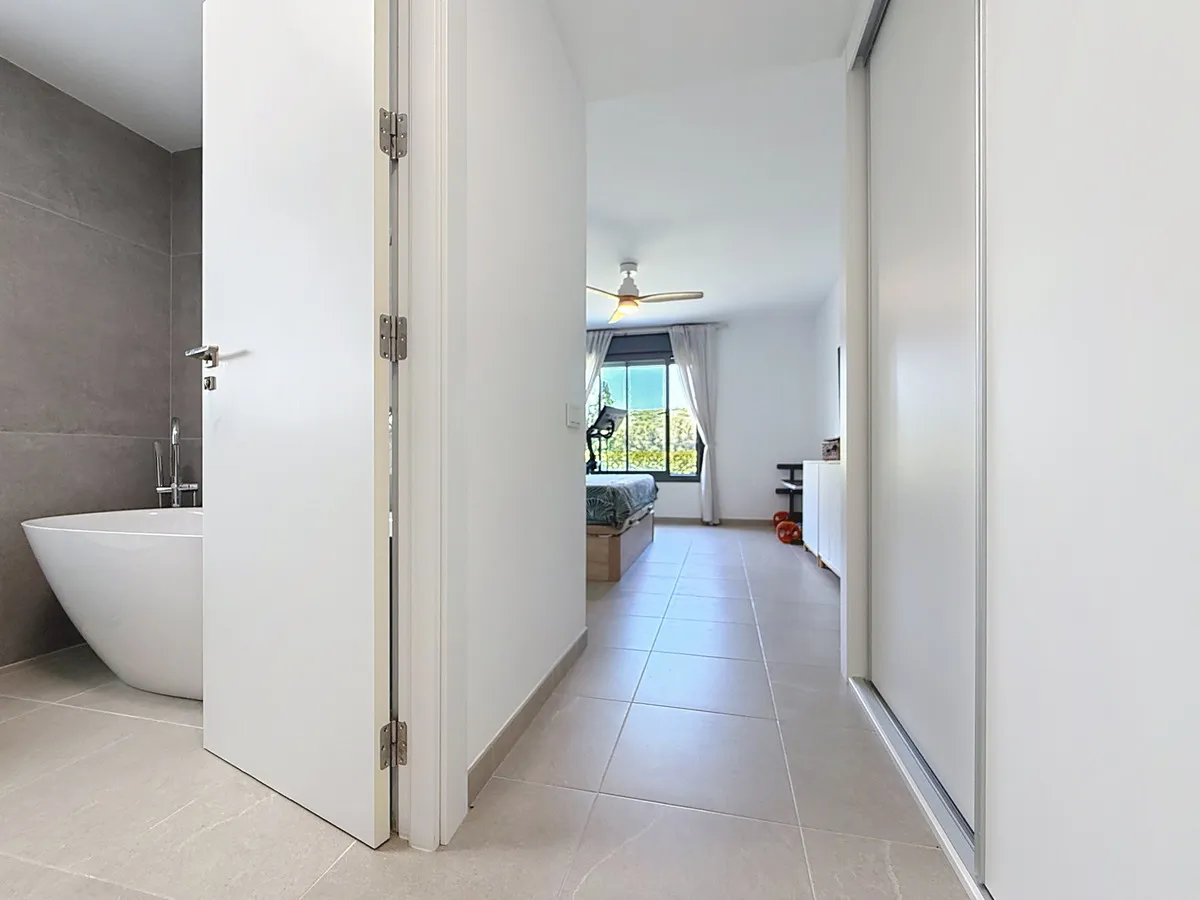 3d6beea1-aee4-4e25-a482-3a005708539b