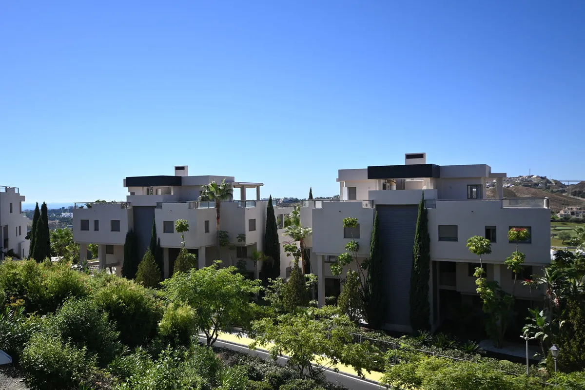 3c812294-7679-4088-9b8b-9e785254a09c