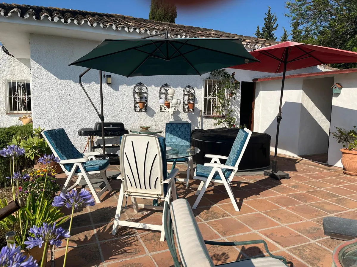 4c54ffbb-73f3-40f6-9fe7-e59a08c732c2