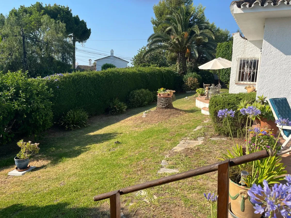 618f00ae-95b8-444e-bf70-12277a56cfee