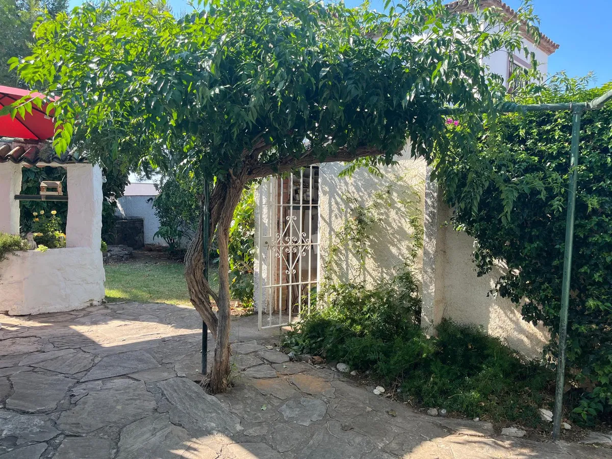 f97a1d94-04e2-424a-bd4d-439e24957bbb