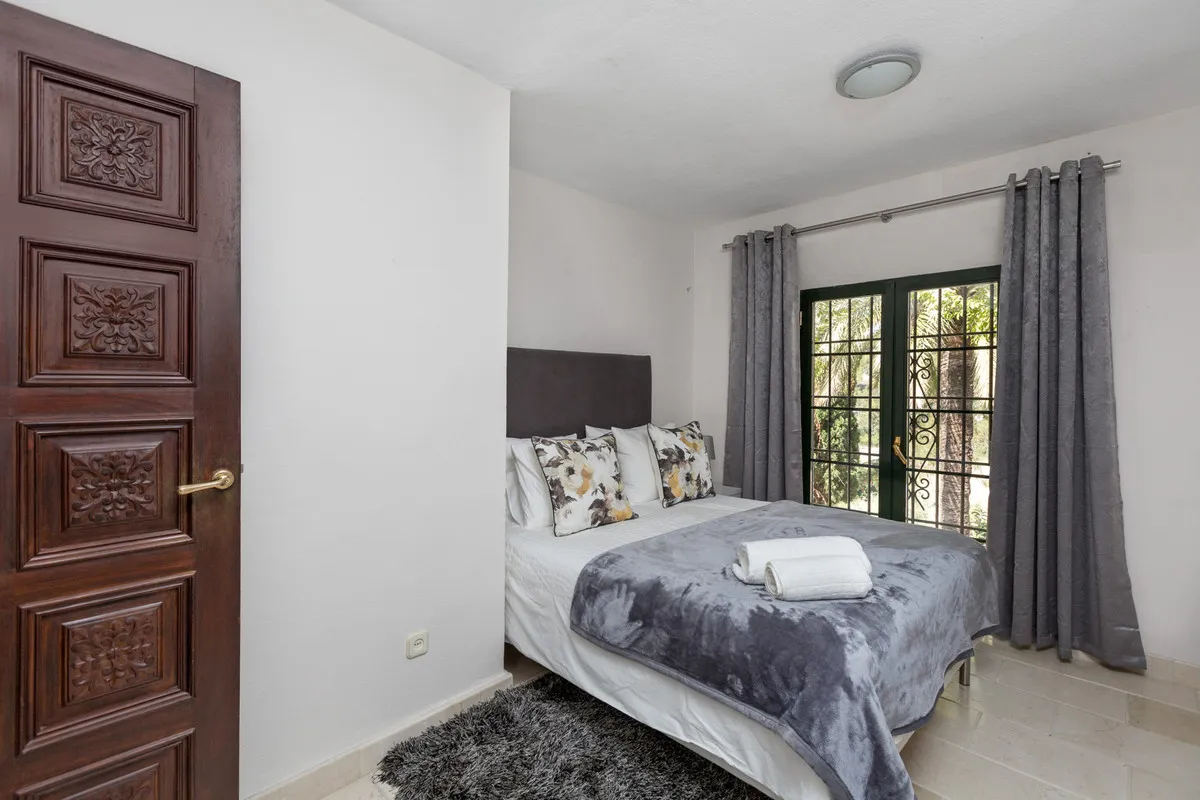 08b3c08a-4452-4ecf-8de8-ca90e2f502c2