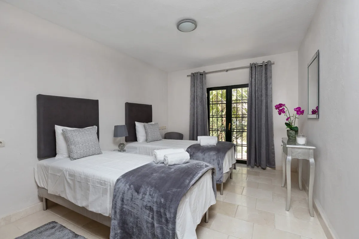 175c3a8a-c1b3-4454-b9db-7afe9bfe960d