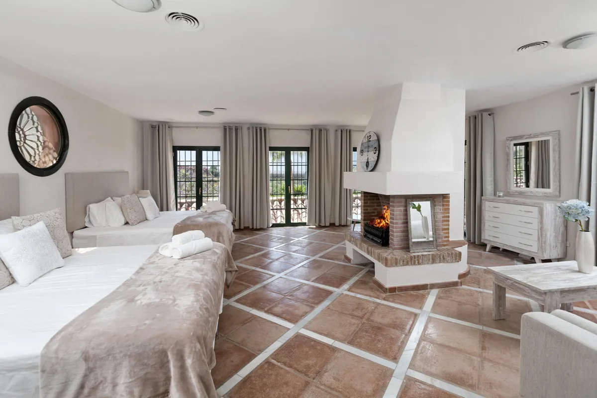 28fdc8e7-78a4-481d-9c02-ba546374a098