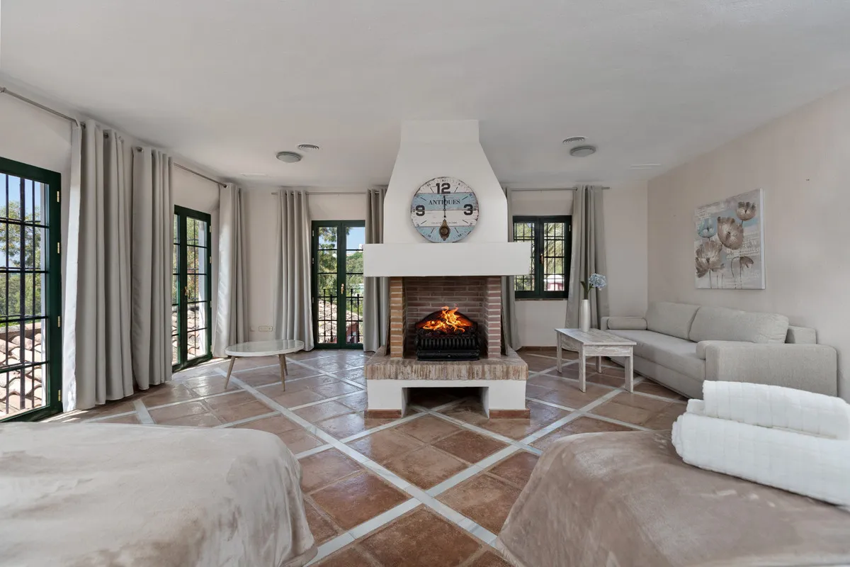 2d9d67fd-11b5-400c-9fdb-10e695000dec