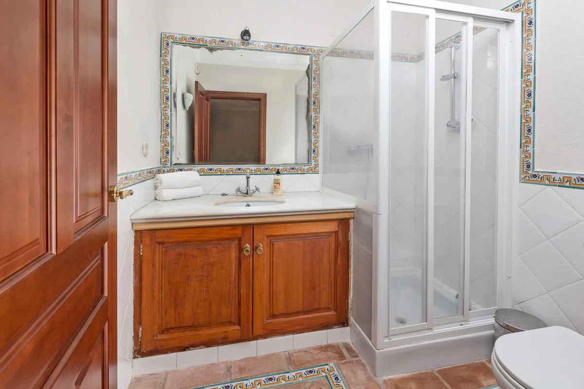 3d6e0f1c-b2d1-46ca-966f-4853922bfb64