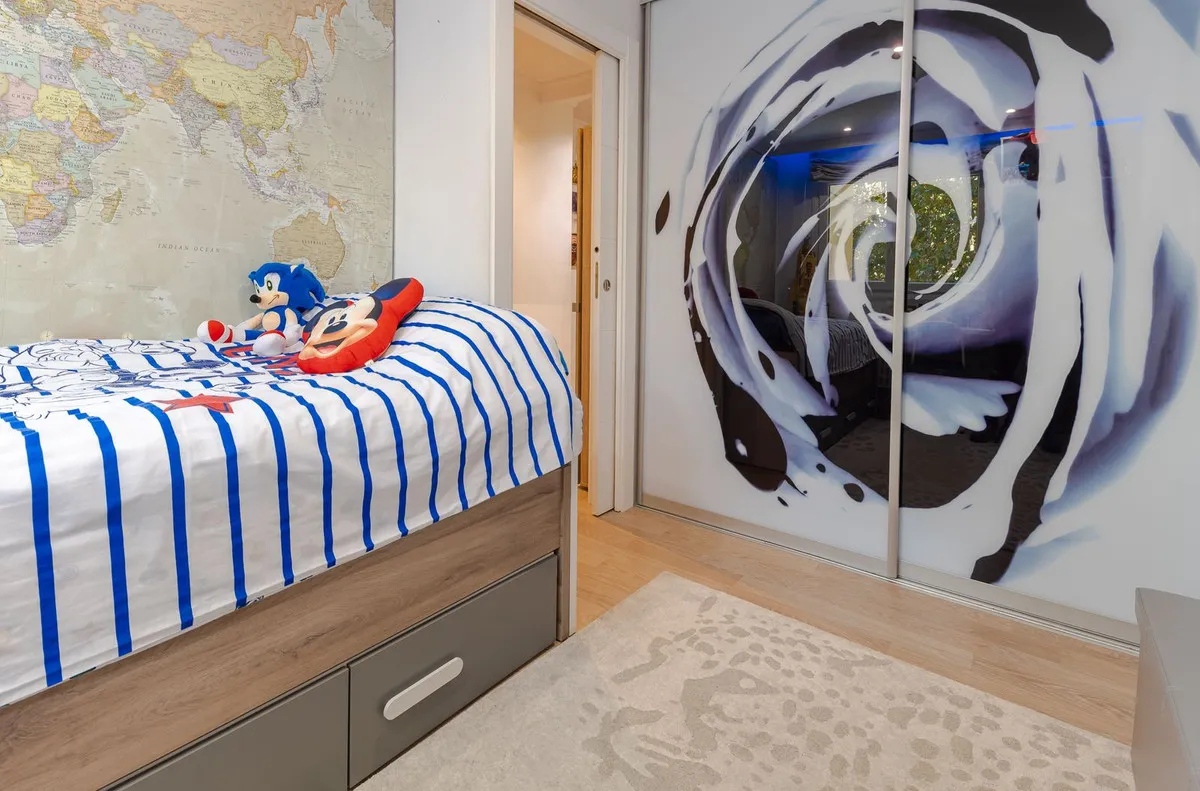 4f949a9e-0858-4a9c-9678-4cfc837209b1