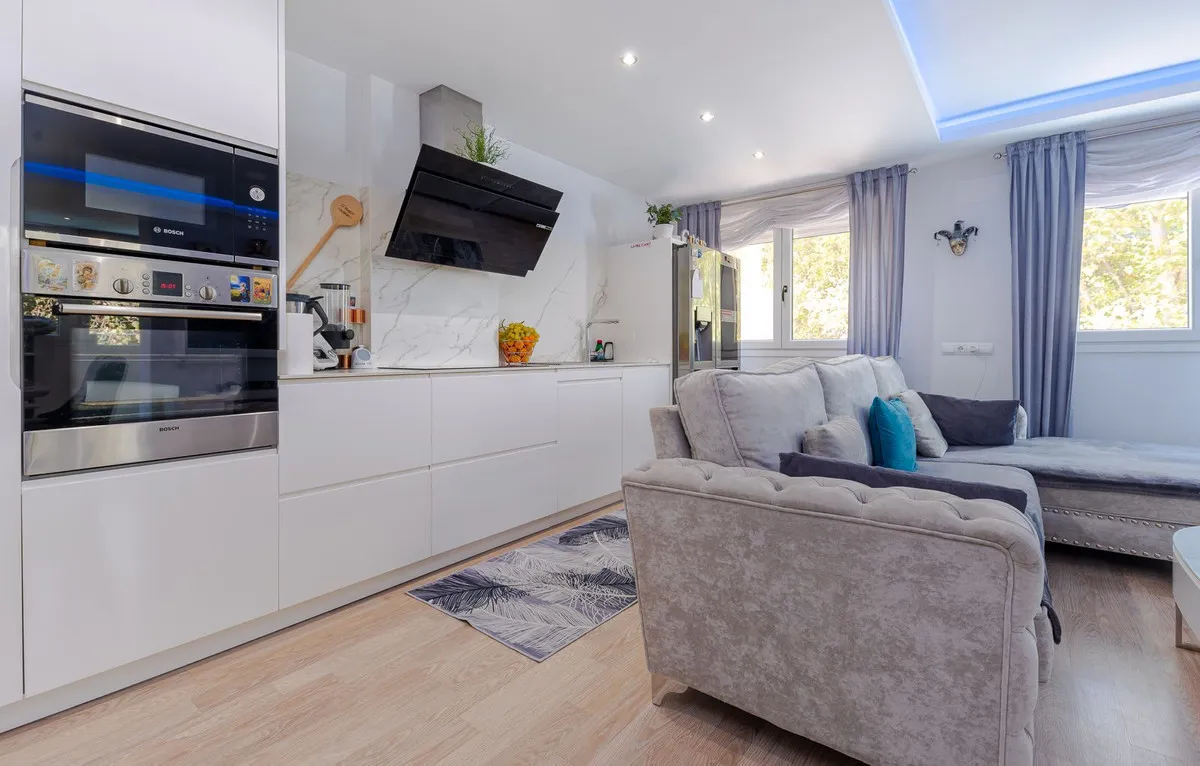 860df387-c716-4db6-bd8f-a553d33db02a