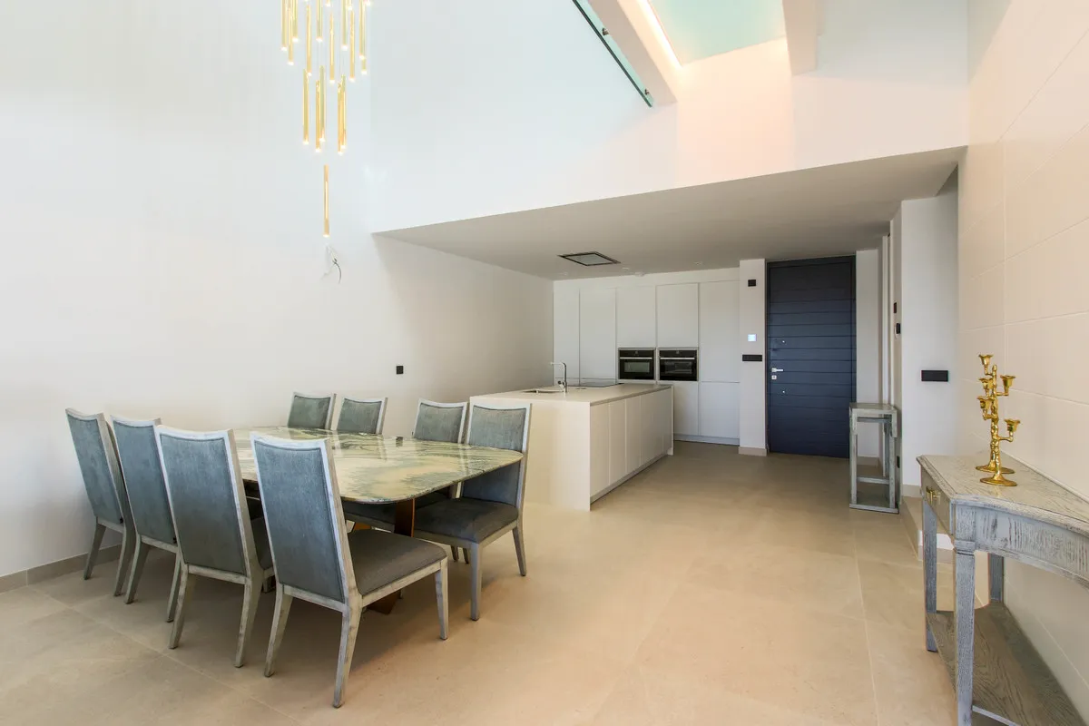 1cb965df-0308-4936-bfa0-f621e68c05c9