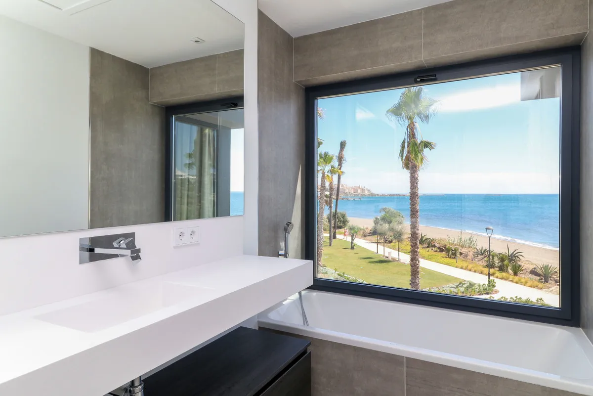 45ce1d56-84d1-48b7-9b5e-33d5801ddc6f