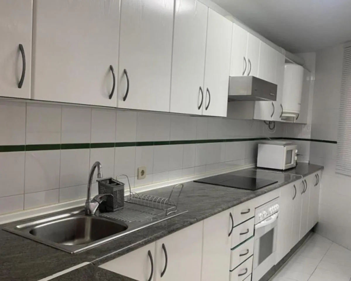 c527a928-3cec-48fc-9737-5df40d040dd8