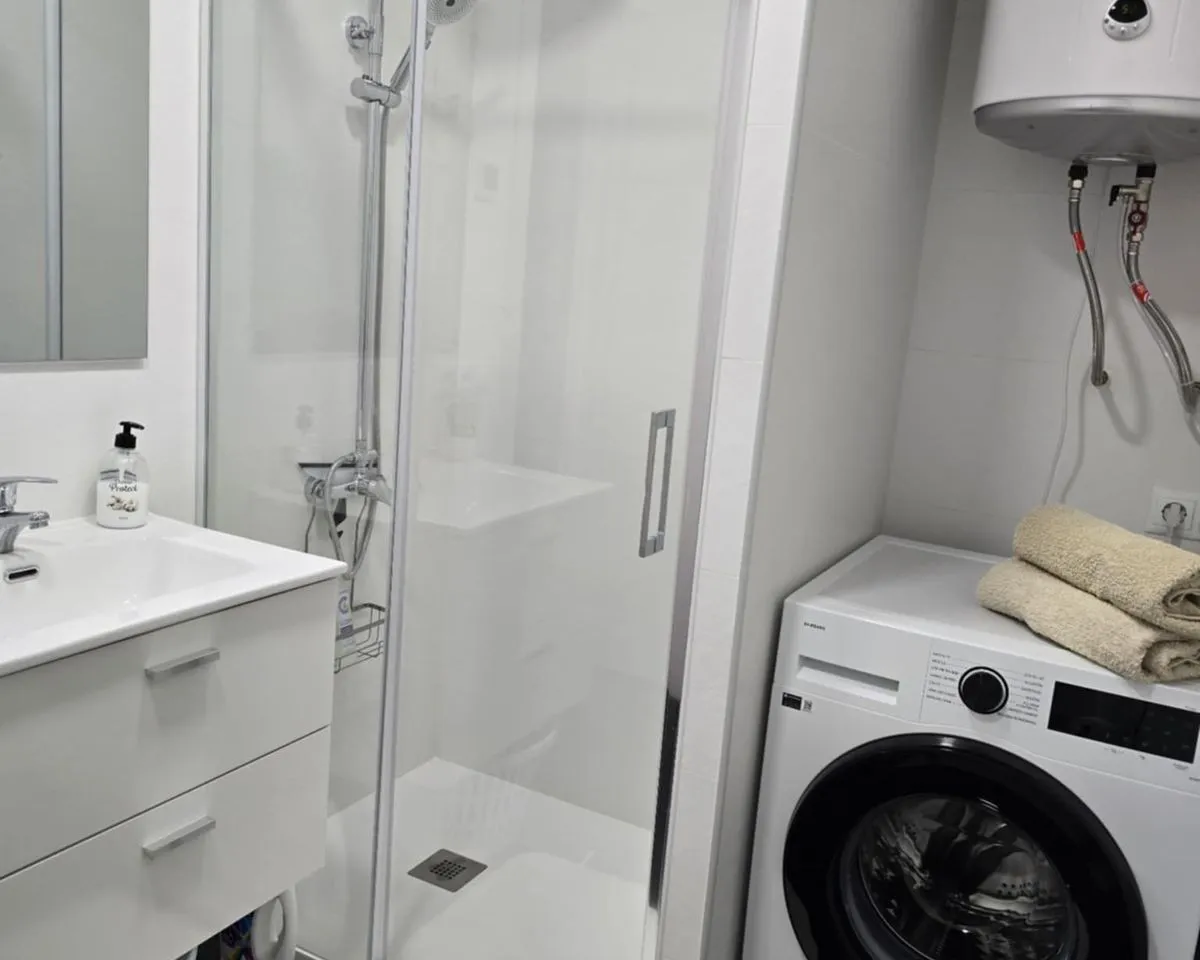 8cded608-bd62-419d-addc-52f04eb9394e