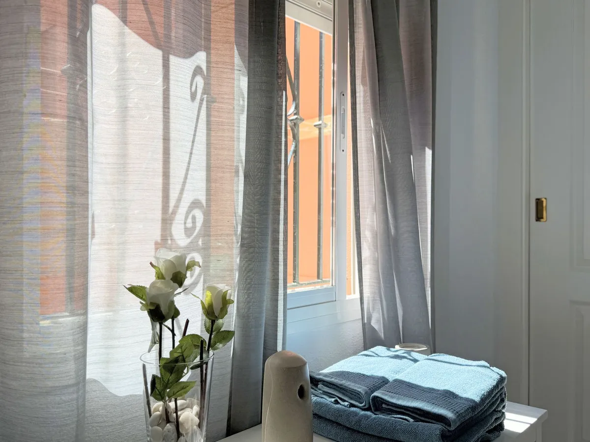 352b0b55-b160-4b4b-9bc3-701d219c2dbe