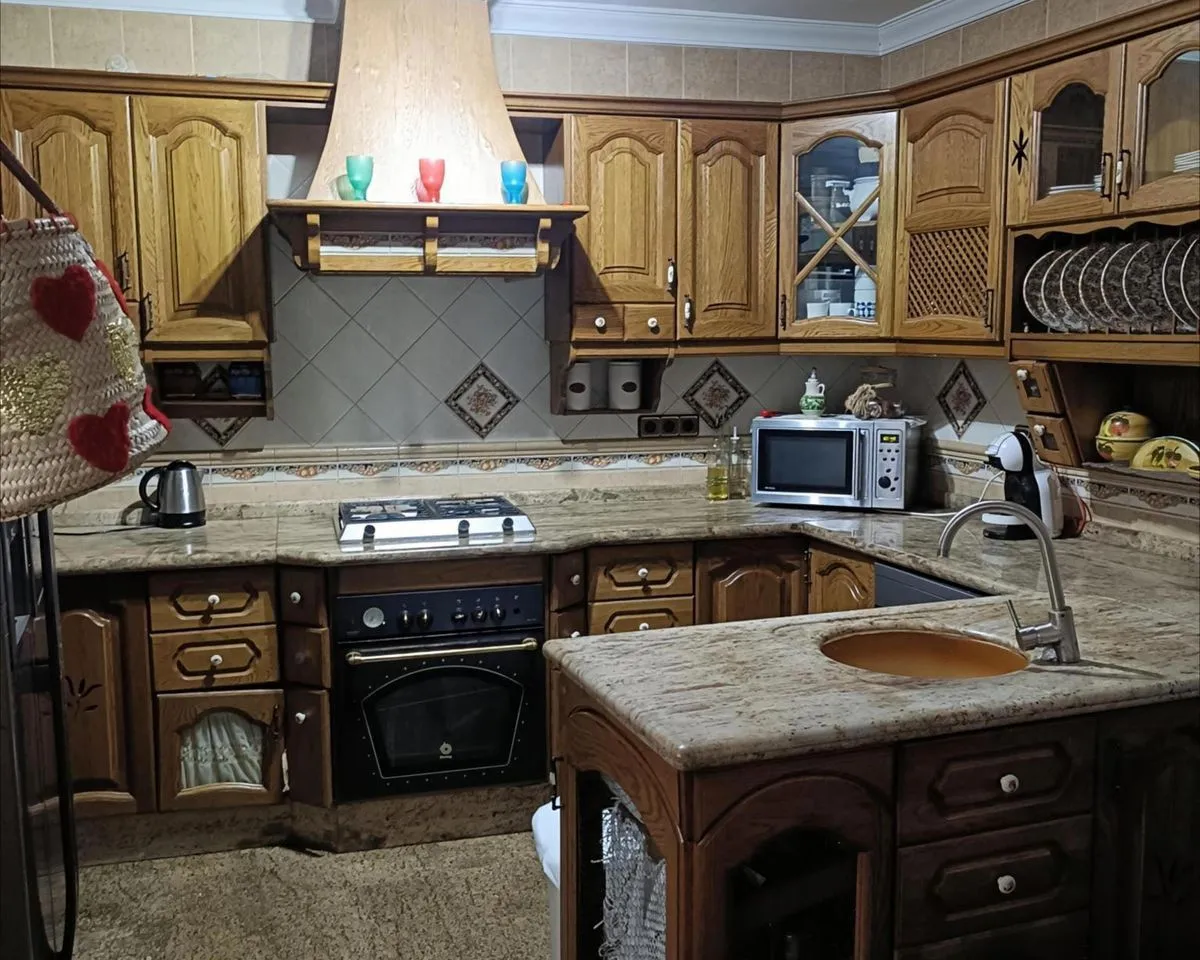 330b7e92-db2a-40fe-ba34-b3285f8dc4a9