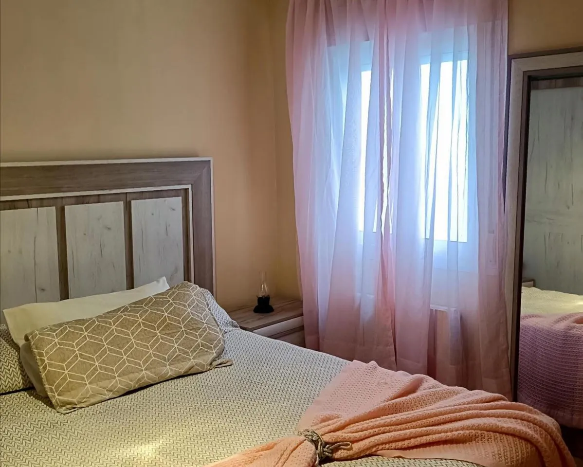 ffc3dde8-99c3-41dc-96f4-c981ce3ba7d1