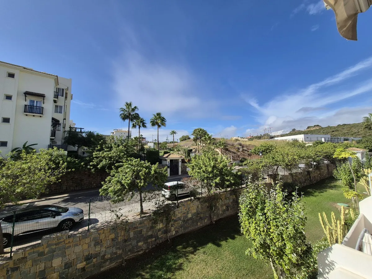 e8f3d68a-d62a-4a6e-b532-da56202ebf93