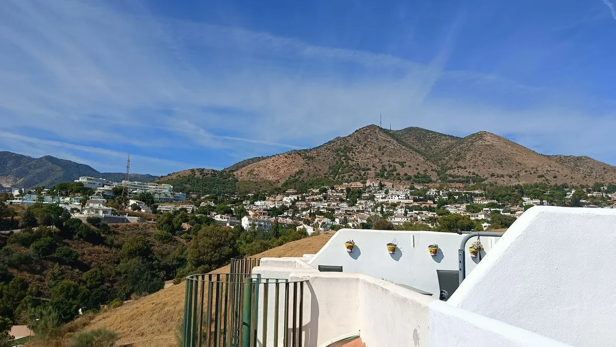 9e5f06f4-78ee-4916-87d8-864e9f7d1326