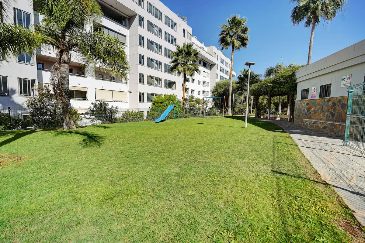 6a16b793-9930-4994-a064-96b4adb359f1